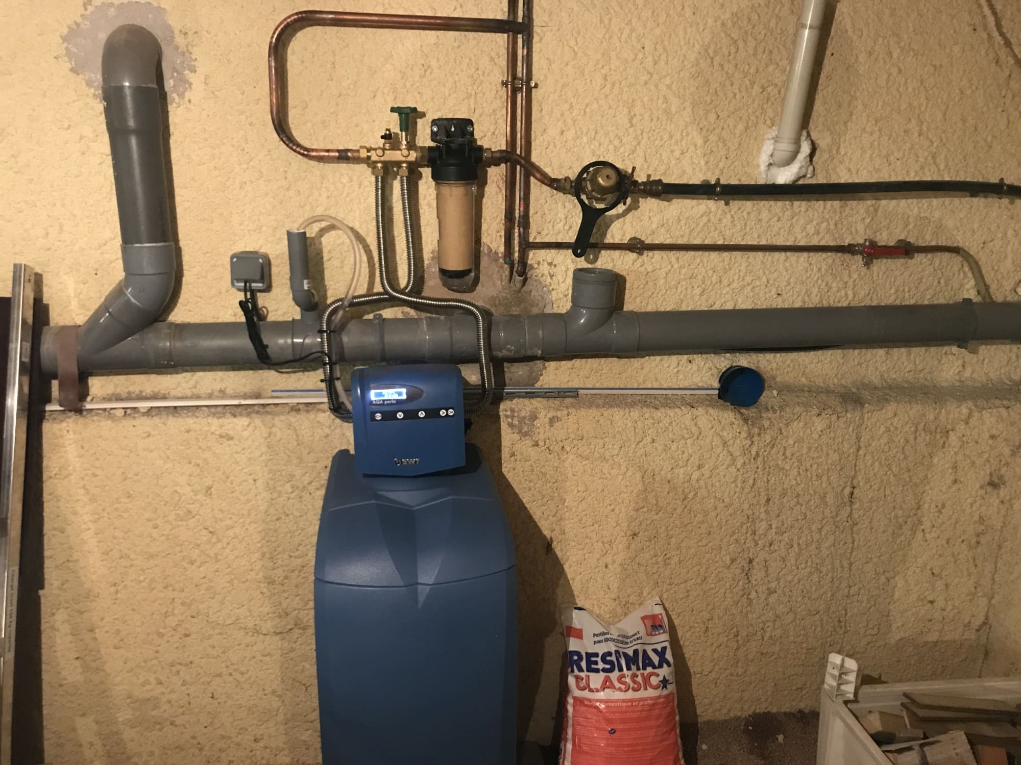 Installation d’un adoucisseur d’eau BWT Permo sur la commune de Villefranche Sur Saône (69)